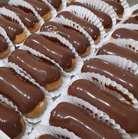 Özenle Hazırlanmış 1 Kg Çikolatalı EK pasta